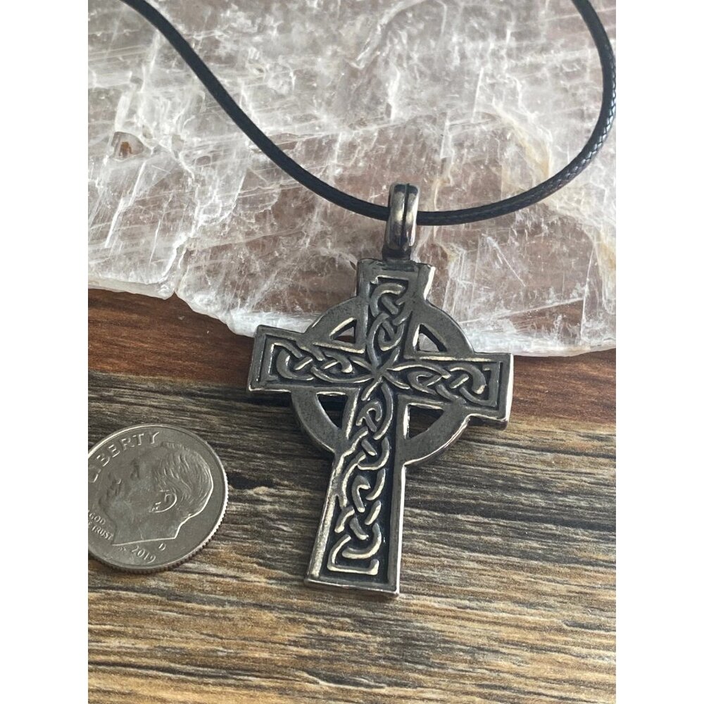 American Silver Pewter Celtic Knot Cross Pendant Necklace